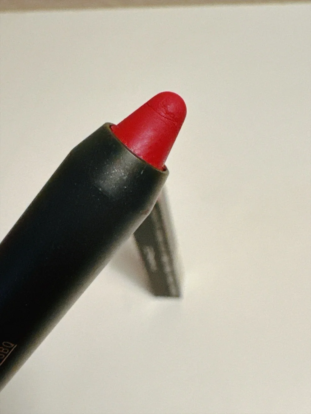 MAC Velvetease Lip Pencil Reddy to Go 1.5g / .05 oz New in Box Discontinued